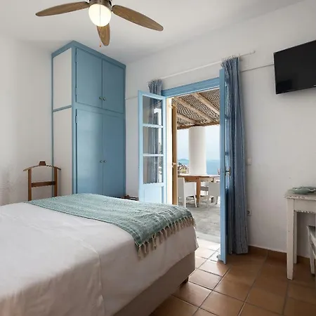 Anerousses Mykonian Traditional * Houlakia (Mykonos)