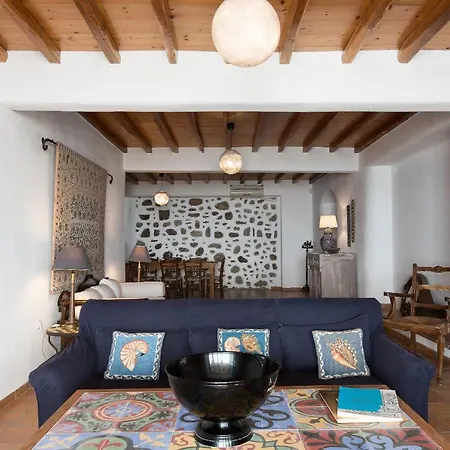 Anerousses Mykonian Traditional Apartmán *