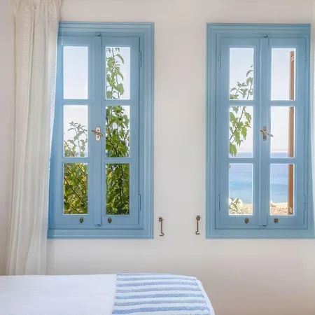 Anerousses Mykonian Traditional * Houlakia (Mykonos)