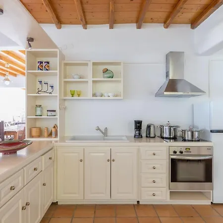 Anerousses Mykonian Traditional Apartment Houlakia (Mykonos)