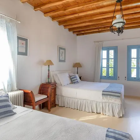 Anerousses Mykonian Traditional Apartment