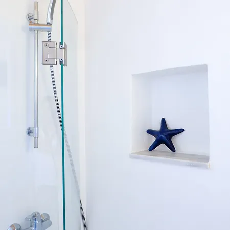 Anerousses Mykonian Traditional * Houlakia (Mykonos)