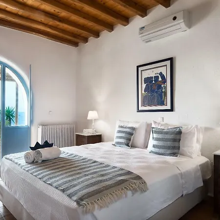 Anerousses Mykonian Traditional Apartment