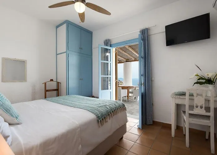 Anerousses Mykonian Traditional * Houlakia (Mykonos)